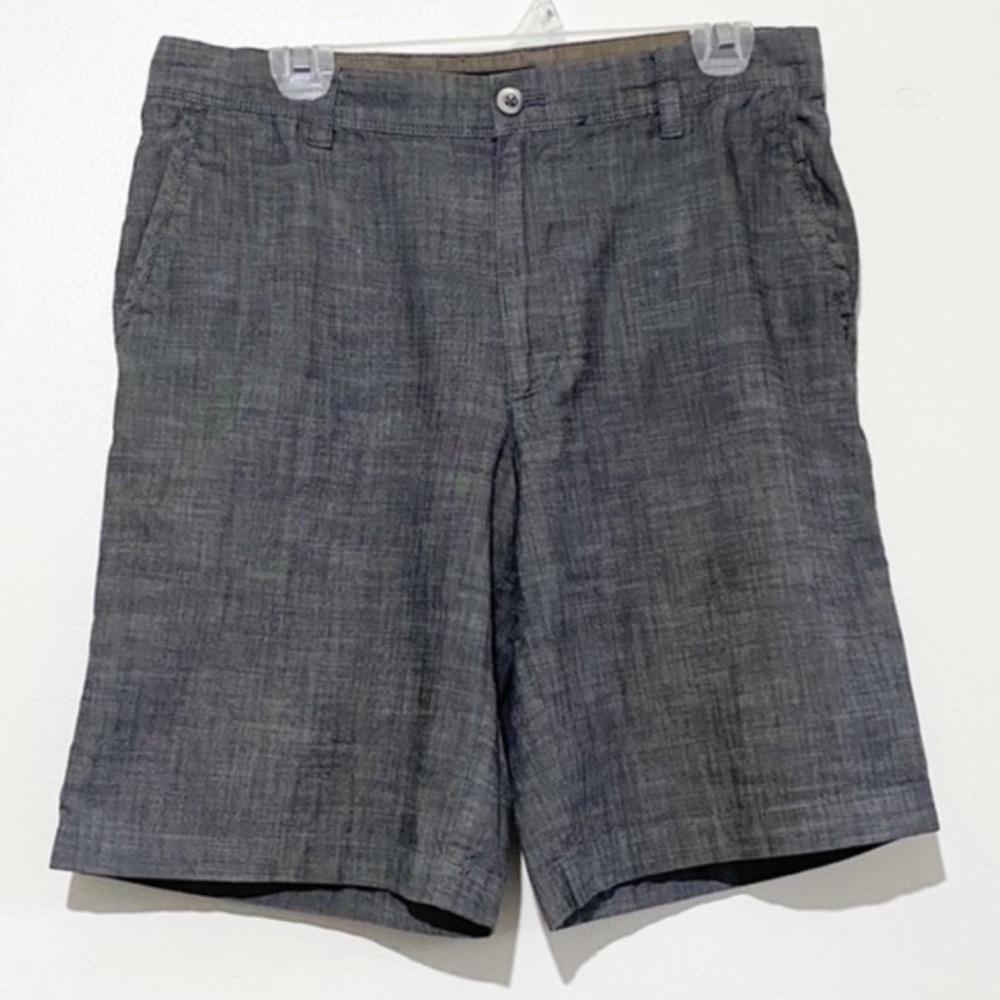 Van Heusen black golf shorts